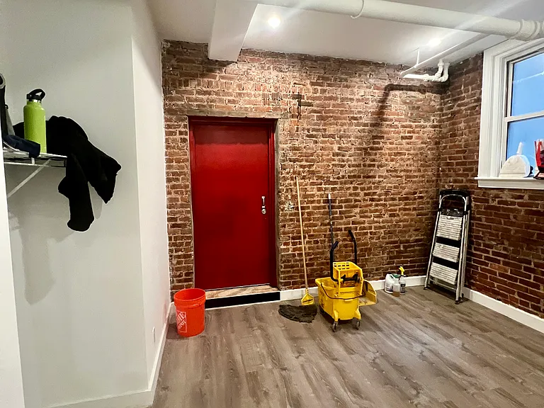 111 Peterborough St #4 — Photo 10