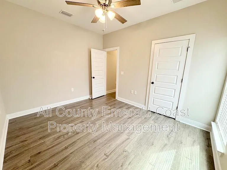 282 Magnolia St — Photo 19