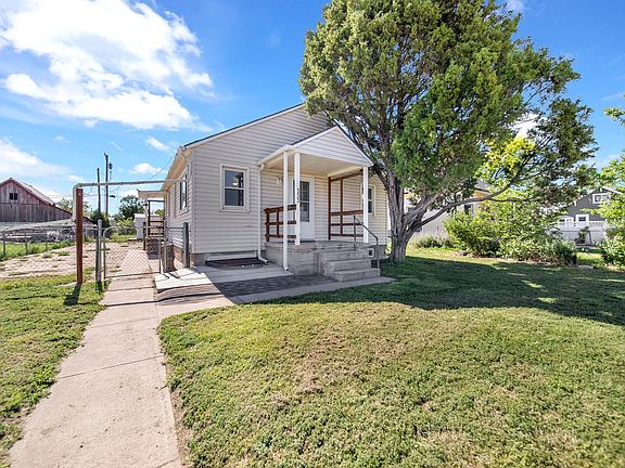 3rd image of 333 Cedar Ave