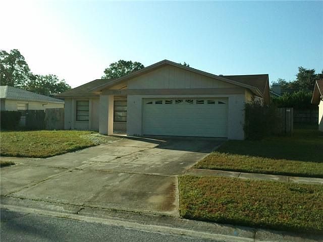 1st image of 13719 Country Court Dr