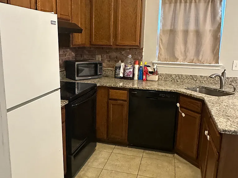 4018 Bluebird Dr — Photo 2