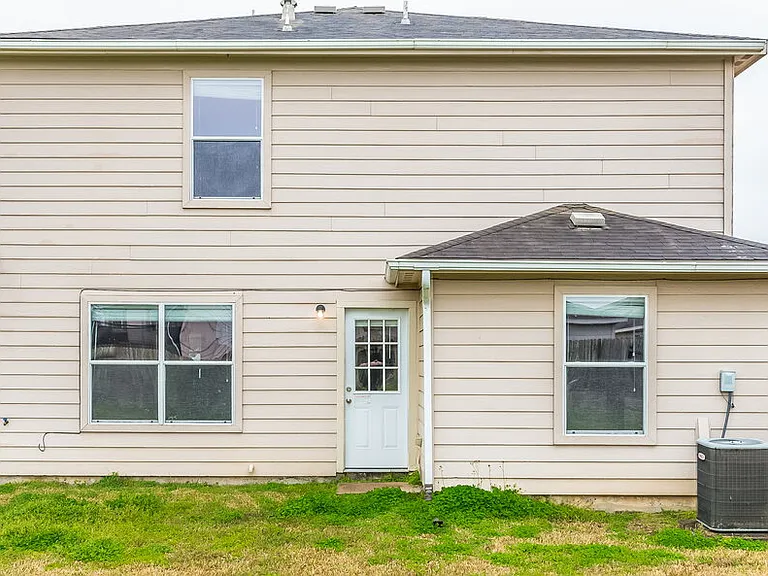 4419 Thistle Pond Ct — Photo 15