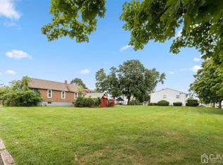 84 Main St, Somerset, NJ 08873