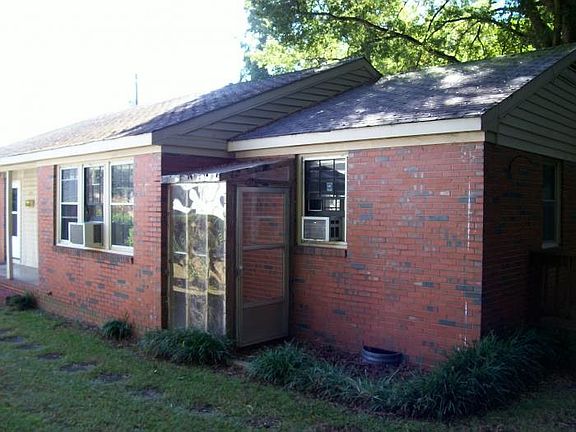 Exterior & Greenhouse
