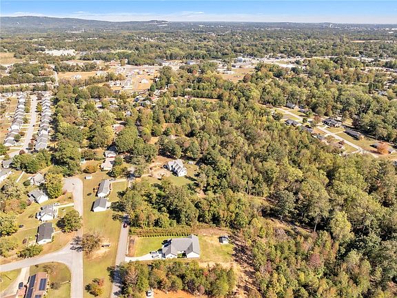 2nd image of 1025 Saluda Lake Rd