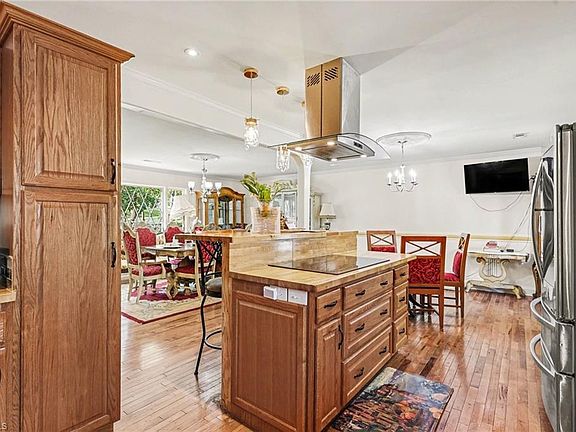 5th image of 2801 Brookhill Dr