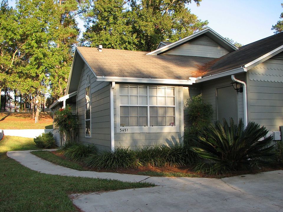 1st image of 3451 NW 103rd Dr