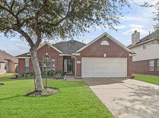 1705 S Yellowstone Dr, Deer Park, TX 77536