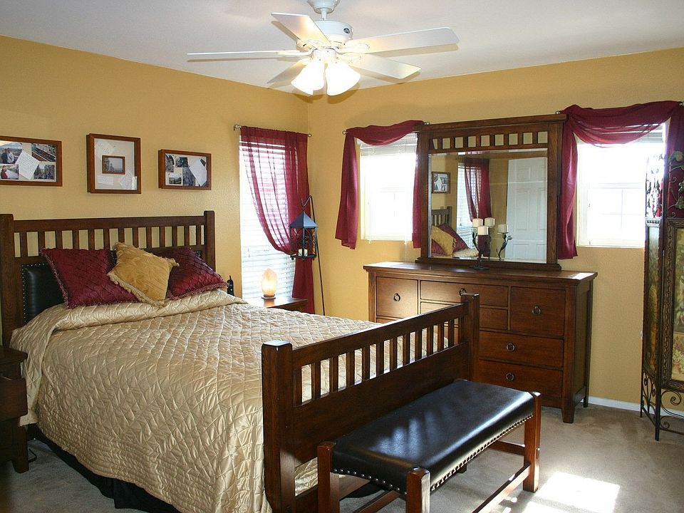 Oversized Masterbedroom