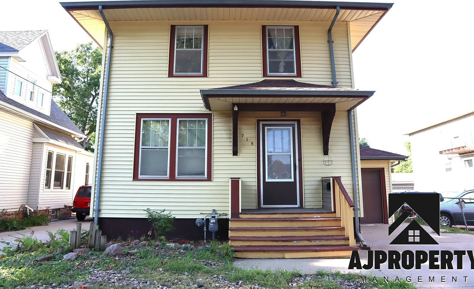 715 W 12th St. Sioux Falls, SD — Photo 1