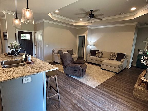 3rd image of 1670 Rifle Range Rd