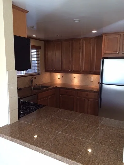 2 bed, 800 sqft, $3,450 — Photo 1