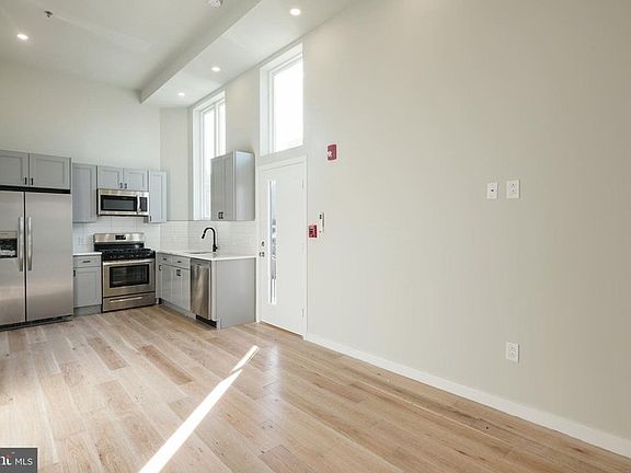 3rd image of 1501 N 5th St #2