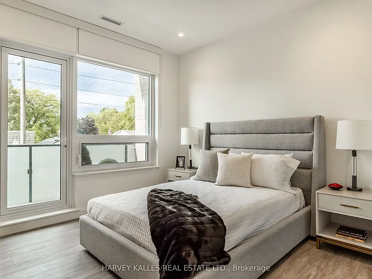 71 Redpath Ave #402 — Photo 5
