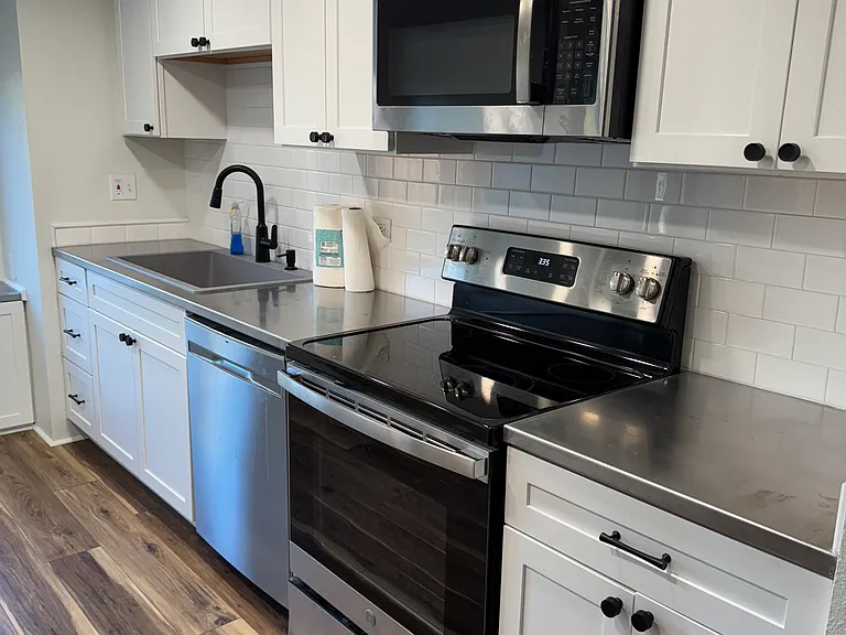 3505 Westminster Dr SE — Photo 5