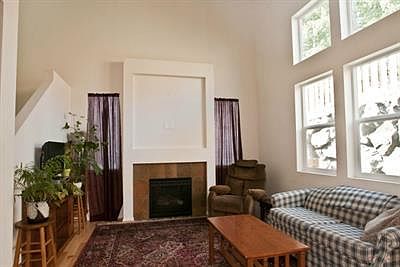 3rd image of 808 Fenway Ln SW