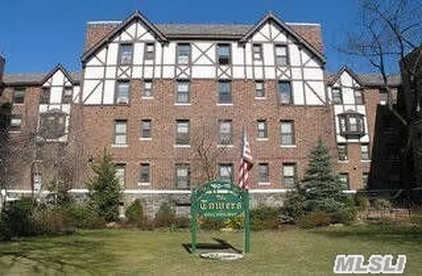 Sold by Douglas Elliman | media 31