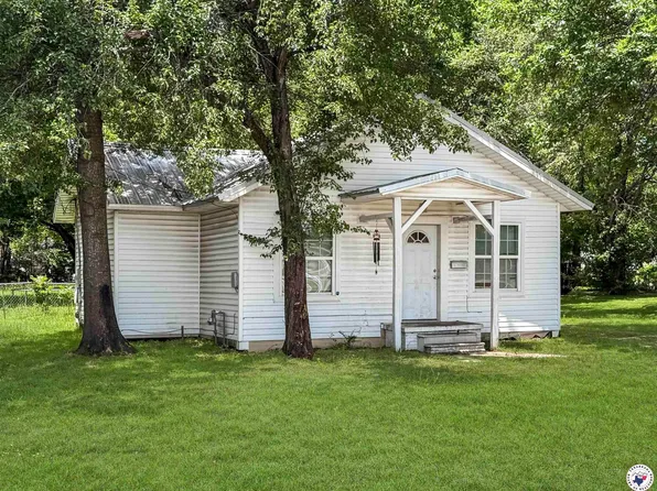 302 S Merrill St, New Boston, TX 75570