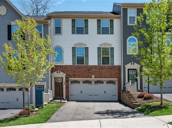 103 Arbor Trail Dr, Mc Kees Rocks, PA 15136
