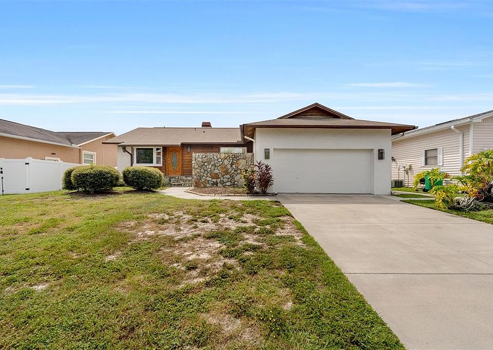 1st image of 427 Manor Blvd