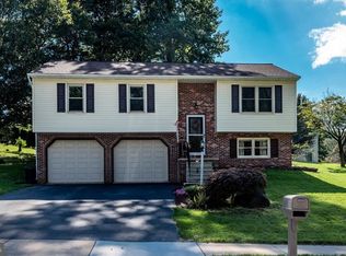 35 Summers Dr, Stevens, PA 17578