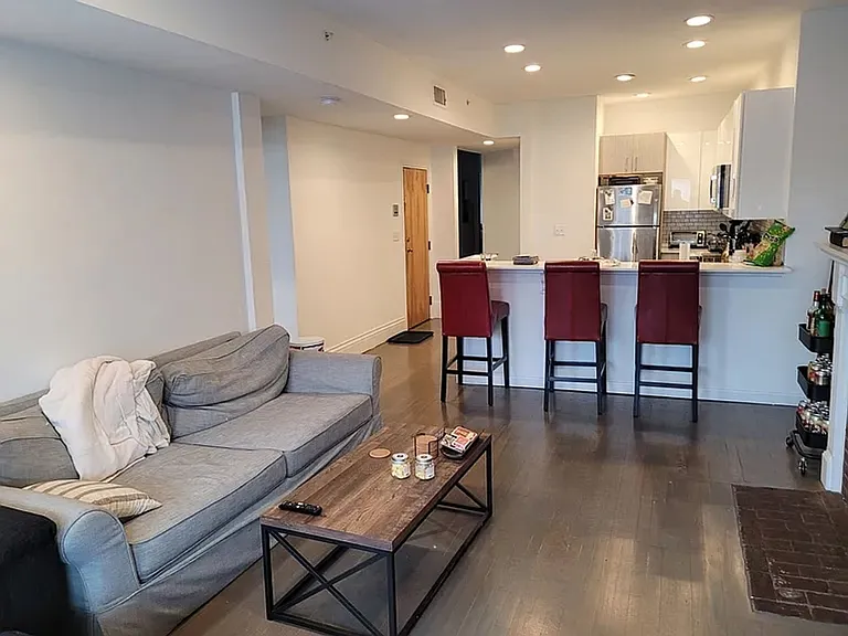 1408 Beacon St #3 — Photo 3