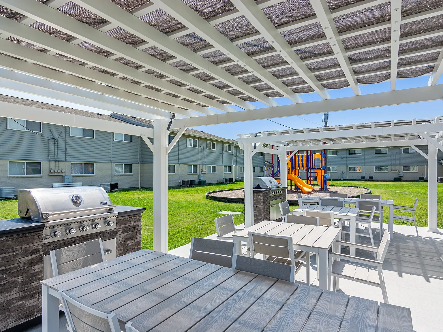 Mercury West Apartments — Photo 2