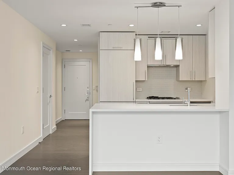 15 Morris Ave #309 — Photo 7