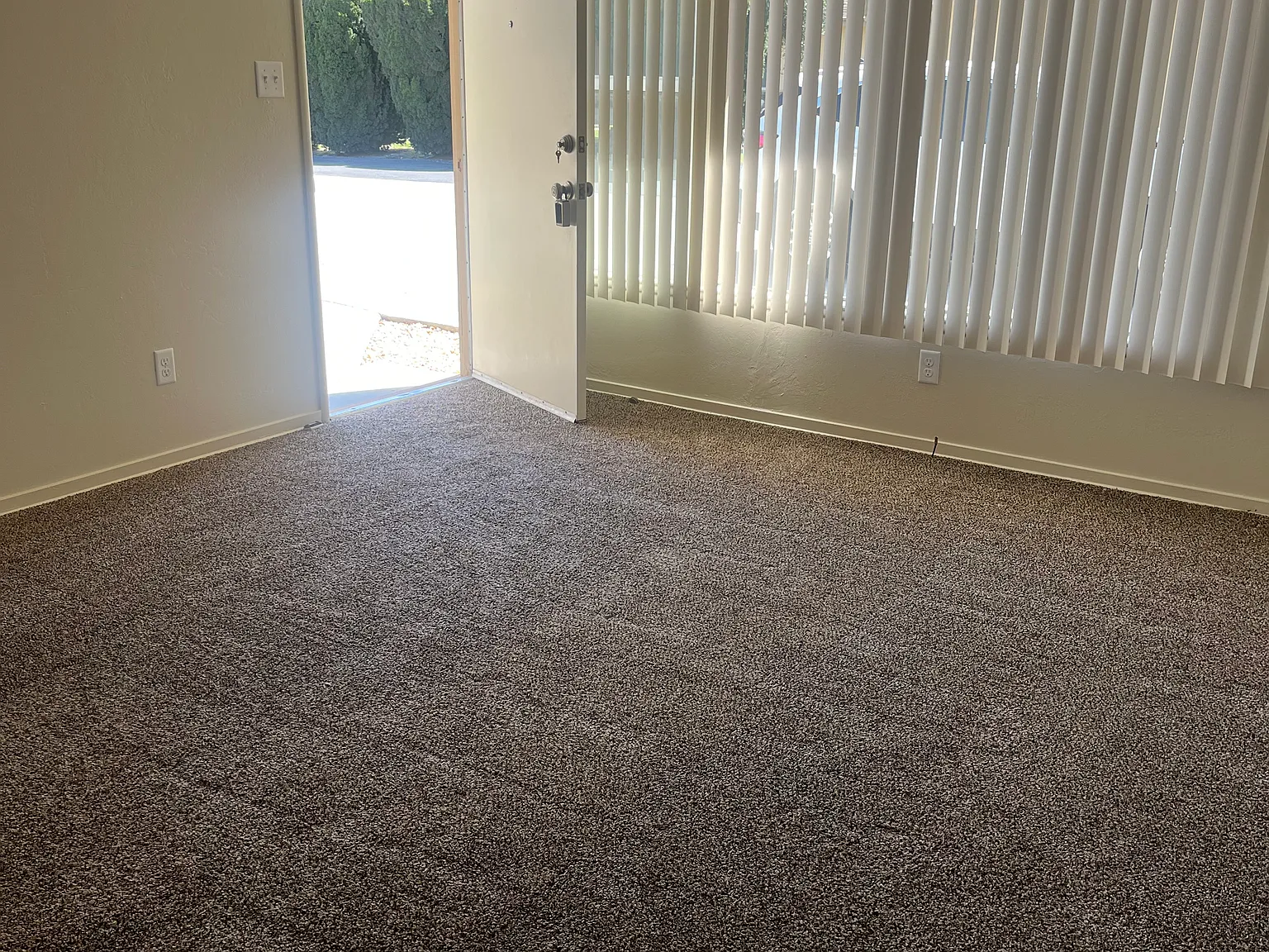 1 bed, 667 sqft, $2,150 — Photo 4