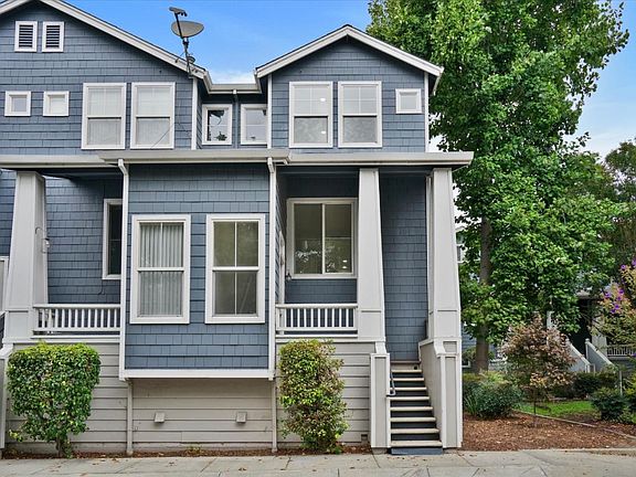 2nd image of 692 Mesa Cir
