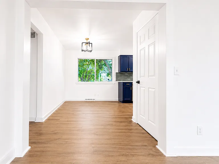 3202 W Birkshire Dr — Photo 11