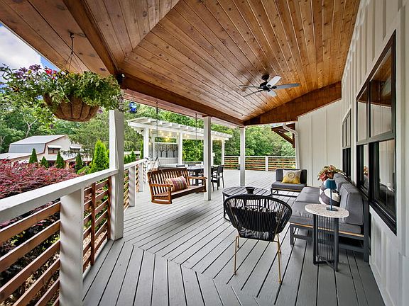 5th image of 657 Campbell Camp Cir