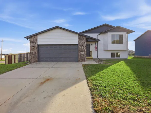 416 N Foss Ave, Sioux Falls, SD 57110
