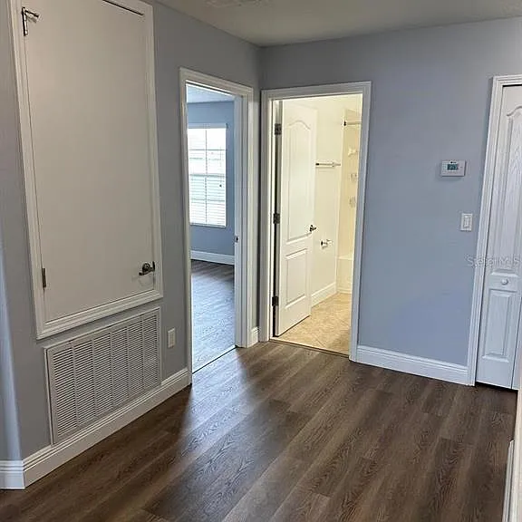 1900 Thetford Cir — Photo 8