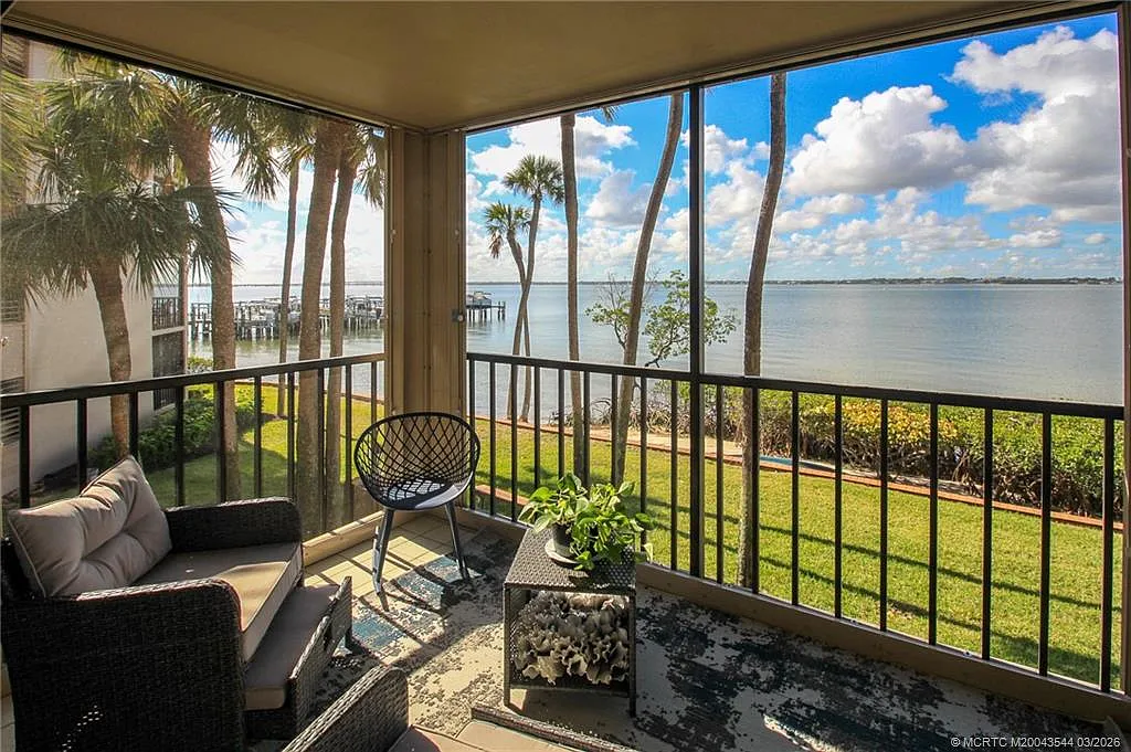 2 bed, 2.0 bath, 1233 sqft, $6,000 — Photo 1