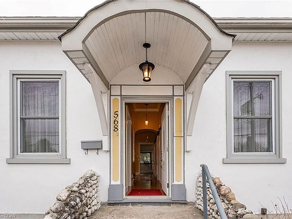 4th image of 568 Woolwich St