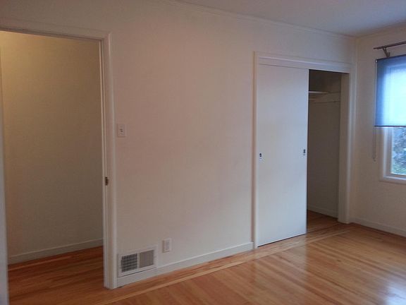 3rd image of 449 31st Ave