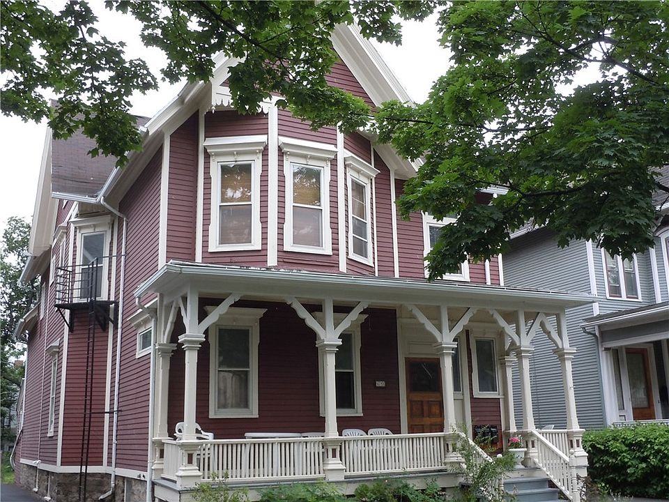 1st image of 60 Rowley St #2