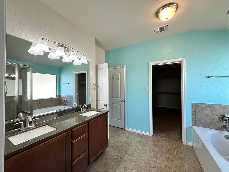 1200 Rocky Ridge Trl — Photo 30