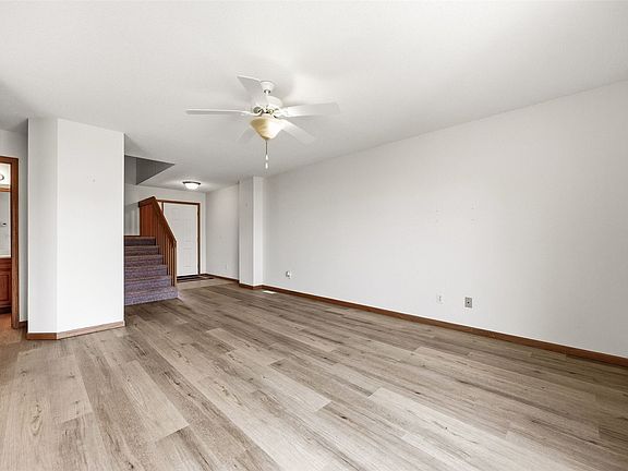 4th image of 2535 Greenway Ct