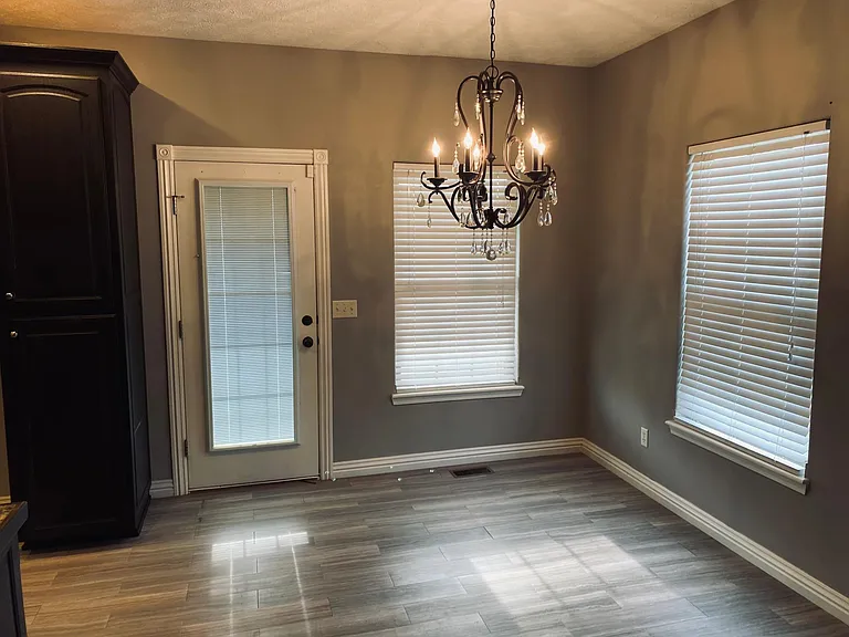 1344 N Vintage Ave — Photo 12