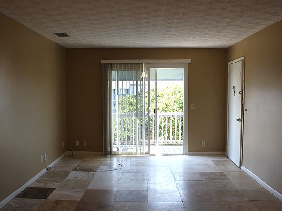 3rd image of 631 Tarpon Ave APT 6408