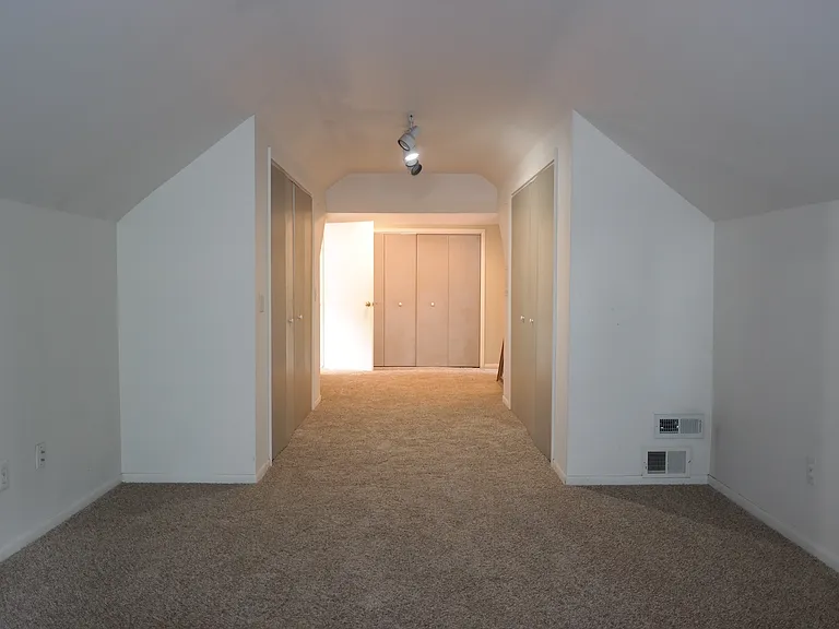2930 N Connecticut Ave — Photo 23