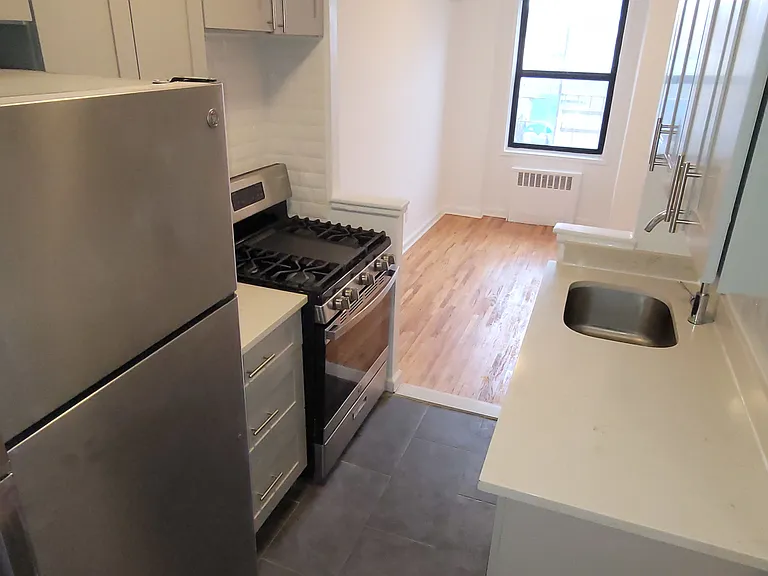 150 W End Ave #A2 — Photo 10