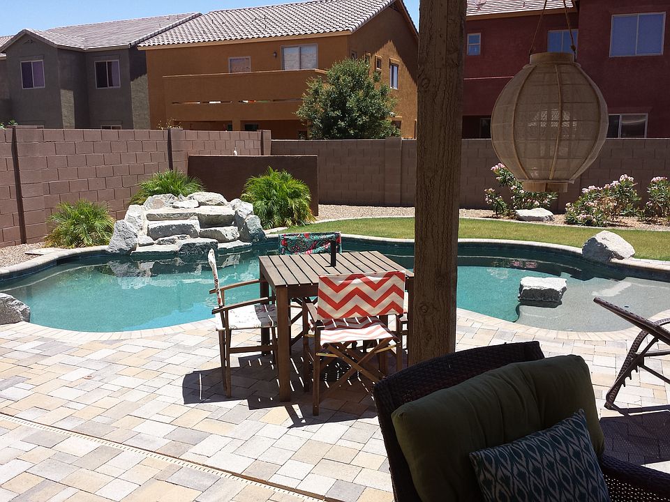 2nd image of 947 W Mesquite Tree Ln