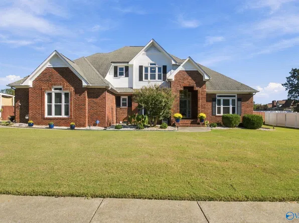 105 Foxboro Pl, Huntsville, AL 35806