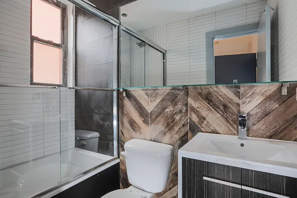 Rented by Prime Square Realty | media 10