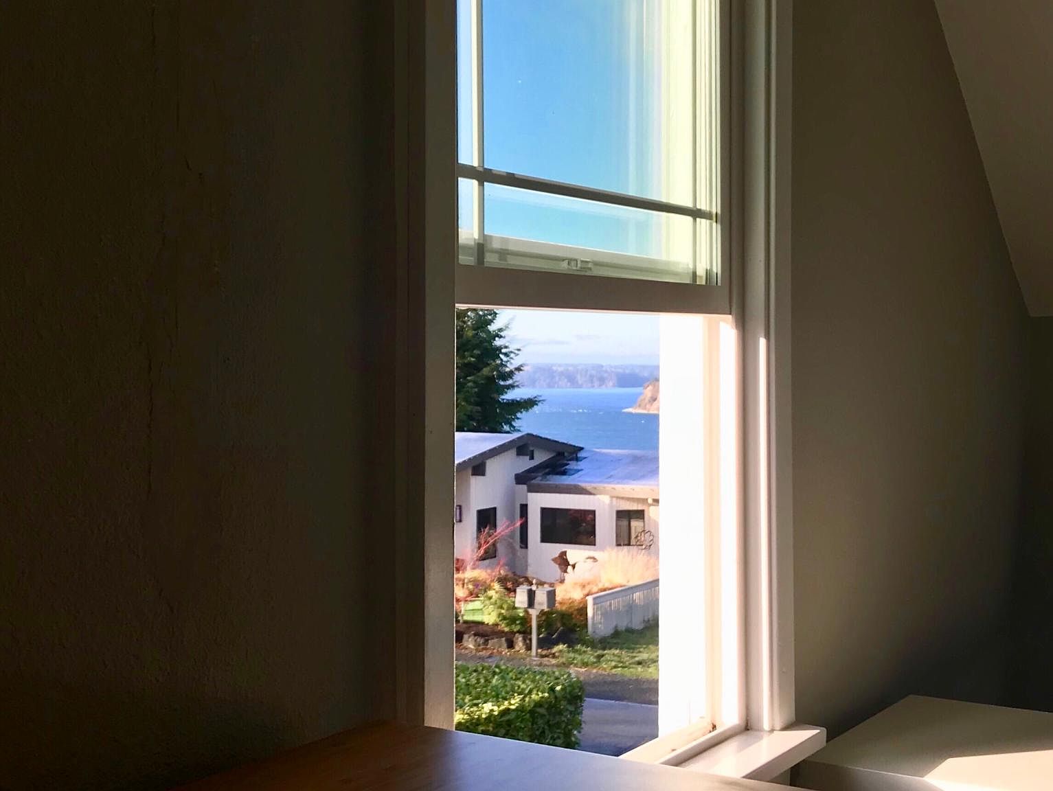 4025 Soundview Dr W, University Place, WA 98466 Zillow