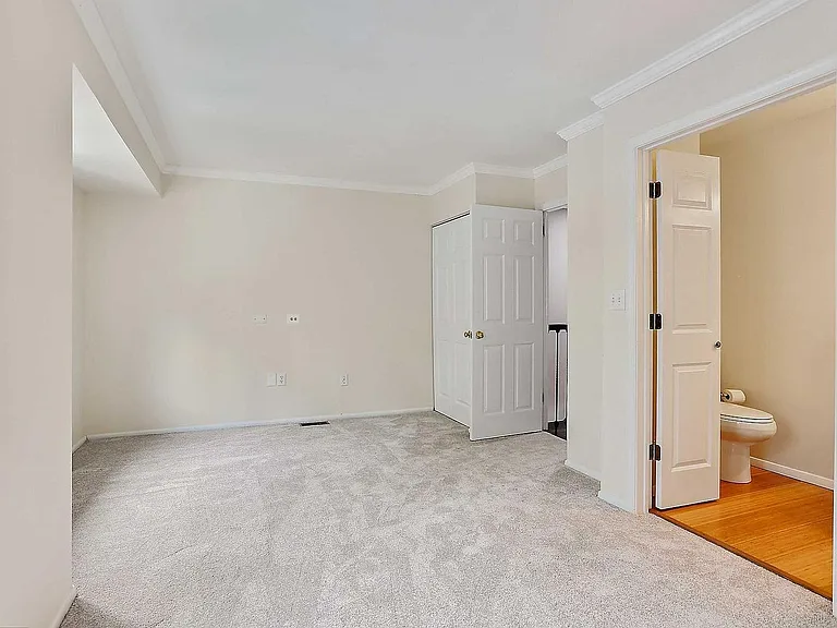 7008 Sherwood Rd #36 — Photo 19