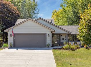 9387 McIntosh Rd, Woodbury, MN 55125